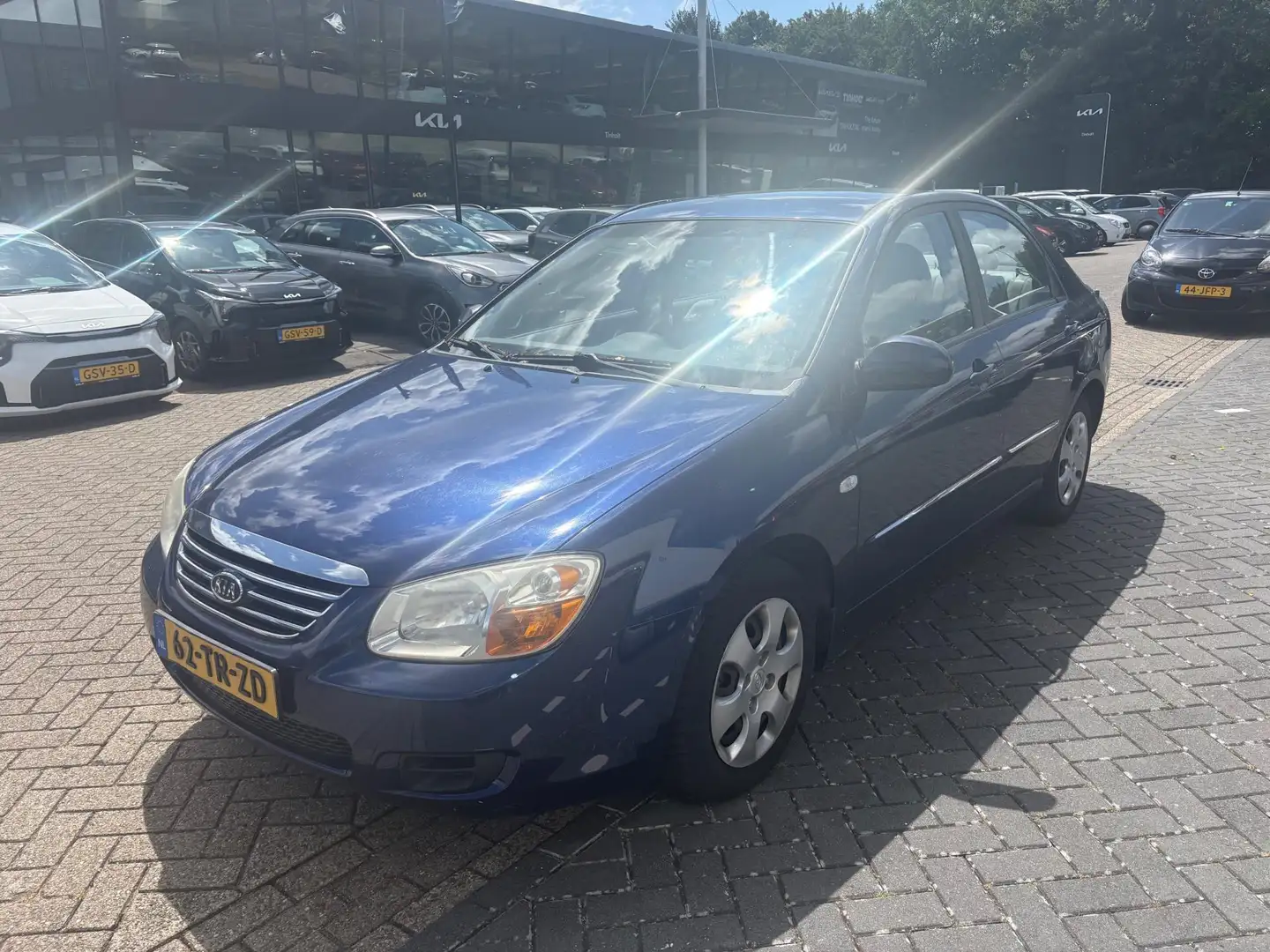 Kia Cerato 1.6 CVVT X-tra Airco APK Blu/Azzurro - 1