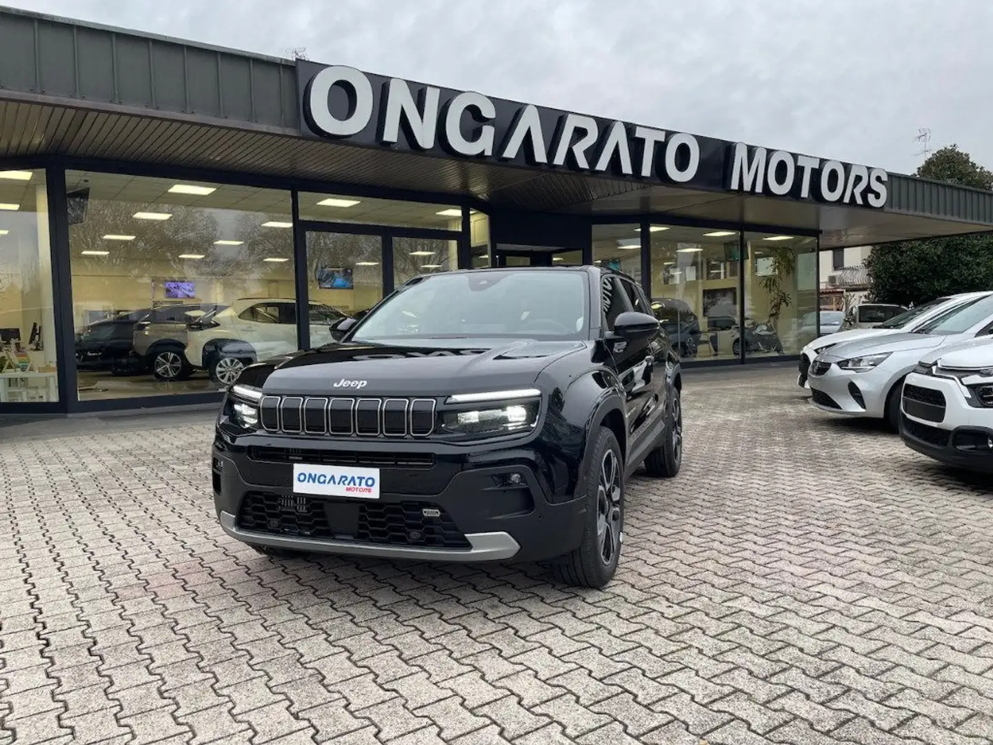 Jeep Avenger 1.2 Turbo Summit Negro - 1