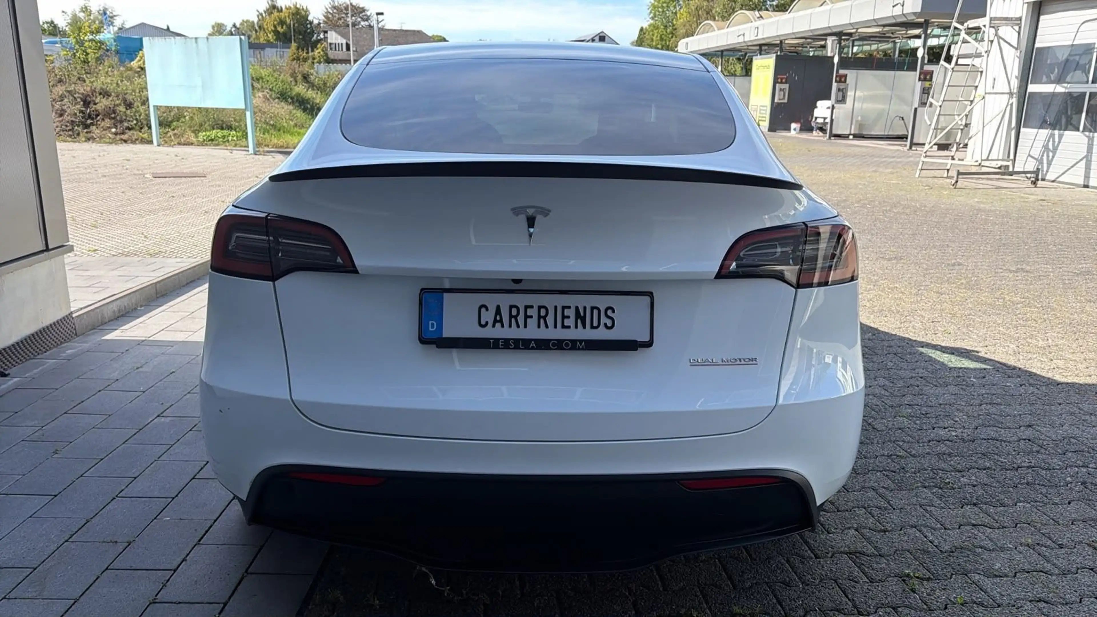 Tesla Model Y Performance Dual AWD — photo 5