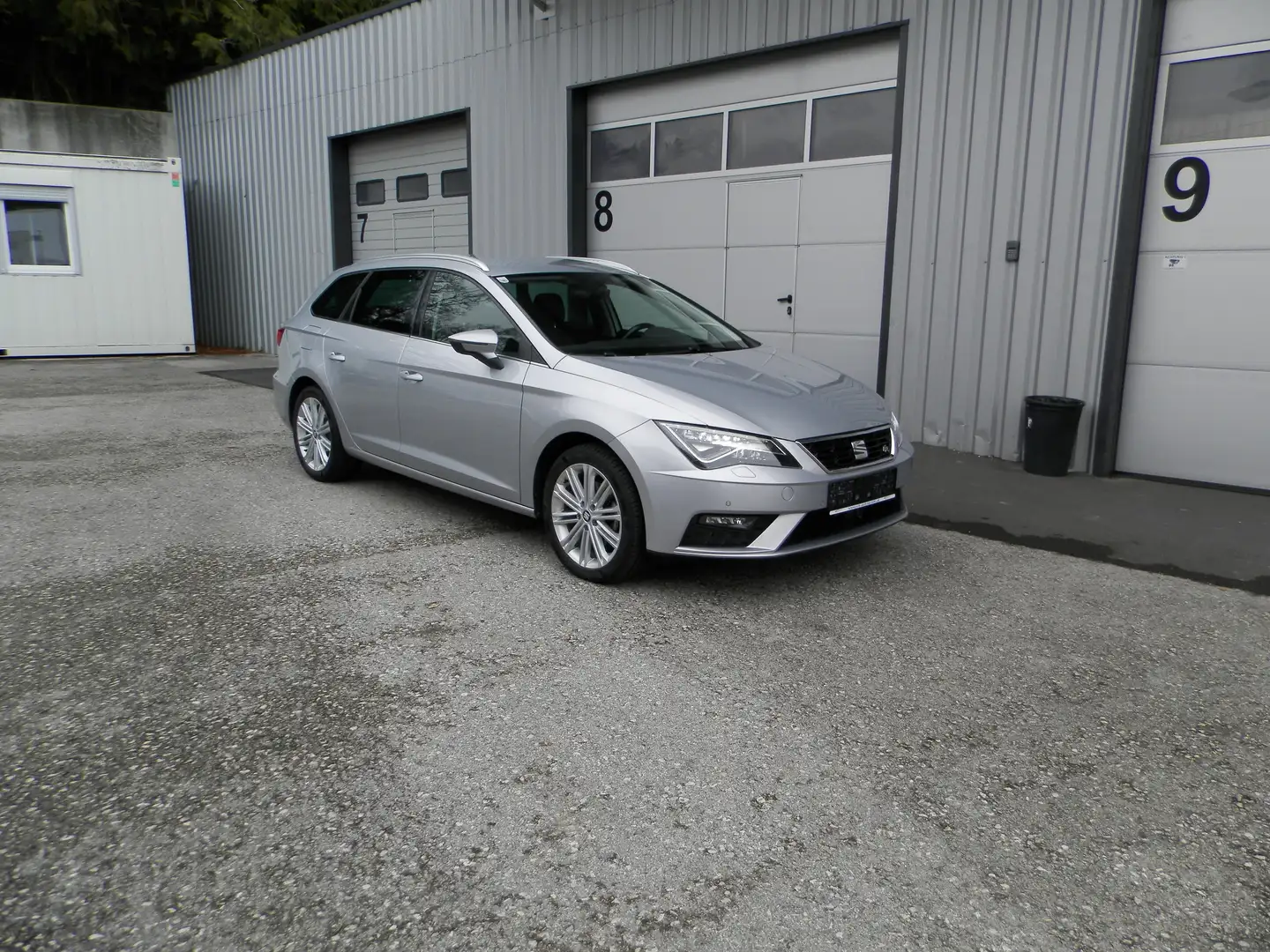 SEAT Leon Xcellence Grau - 2