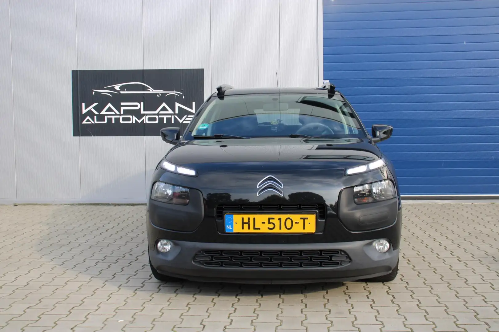 Citroen C4 Cactus 1.2 PureTech Feel NAP Distr V.V TREKHAAK Zwart - 2
