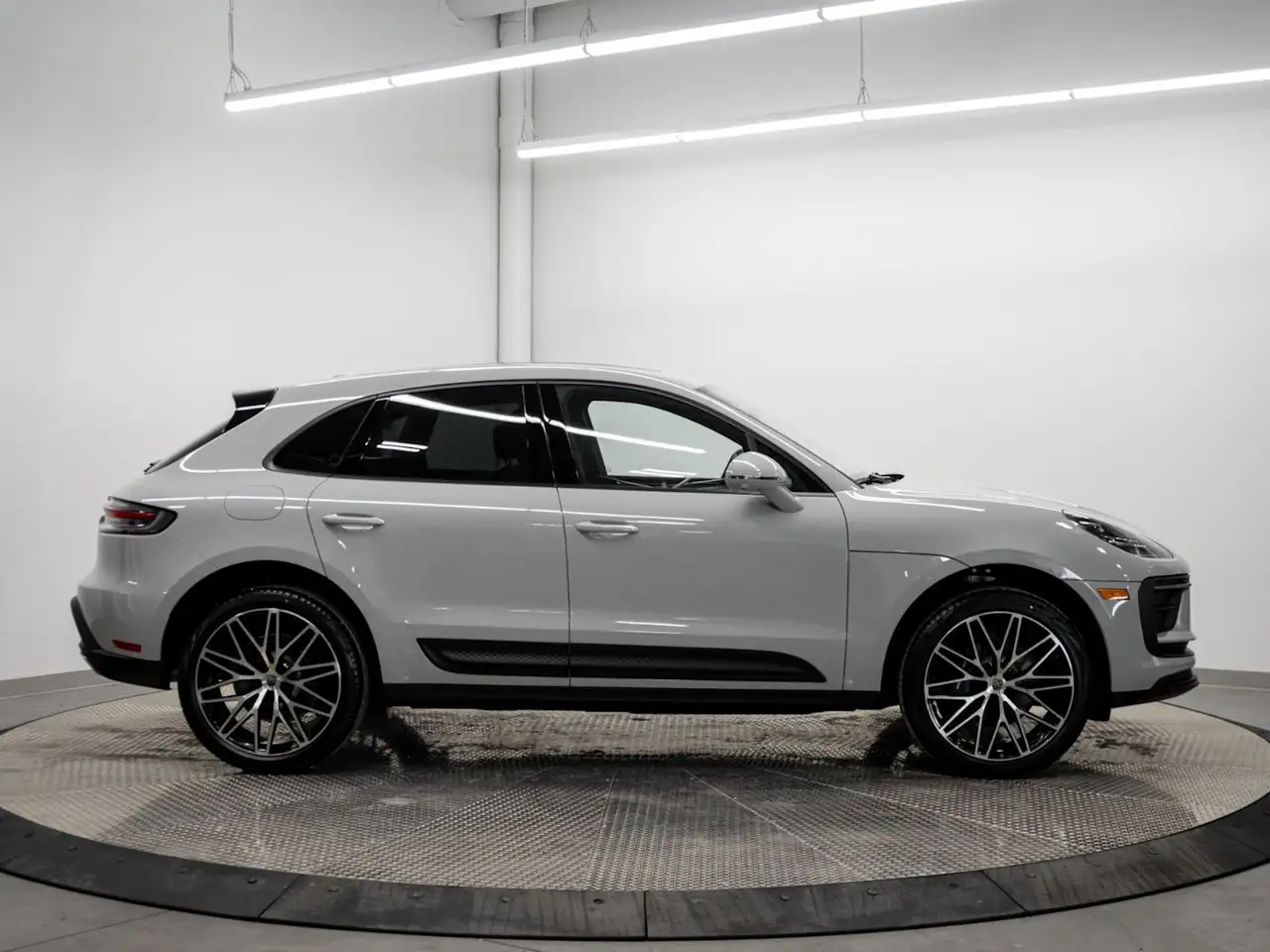 Porsche Macan снимка Porsche Macan