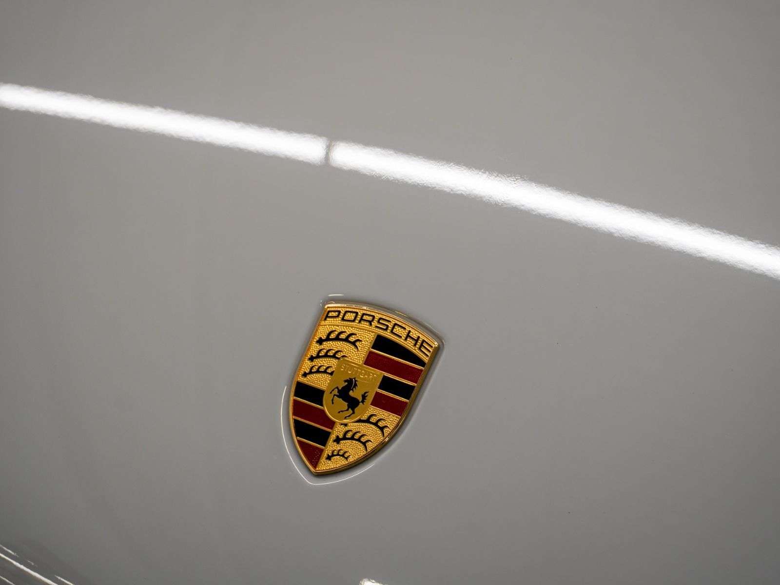 2026 Porsche Macan thumb 10