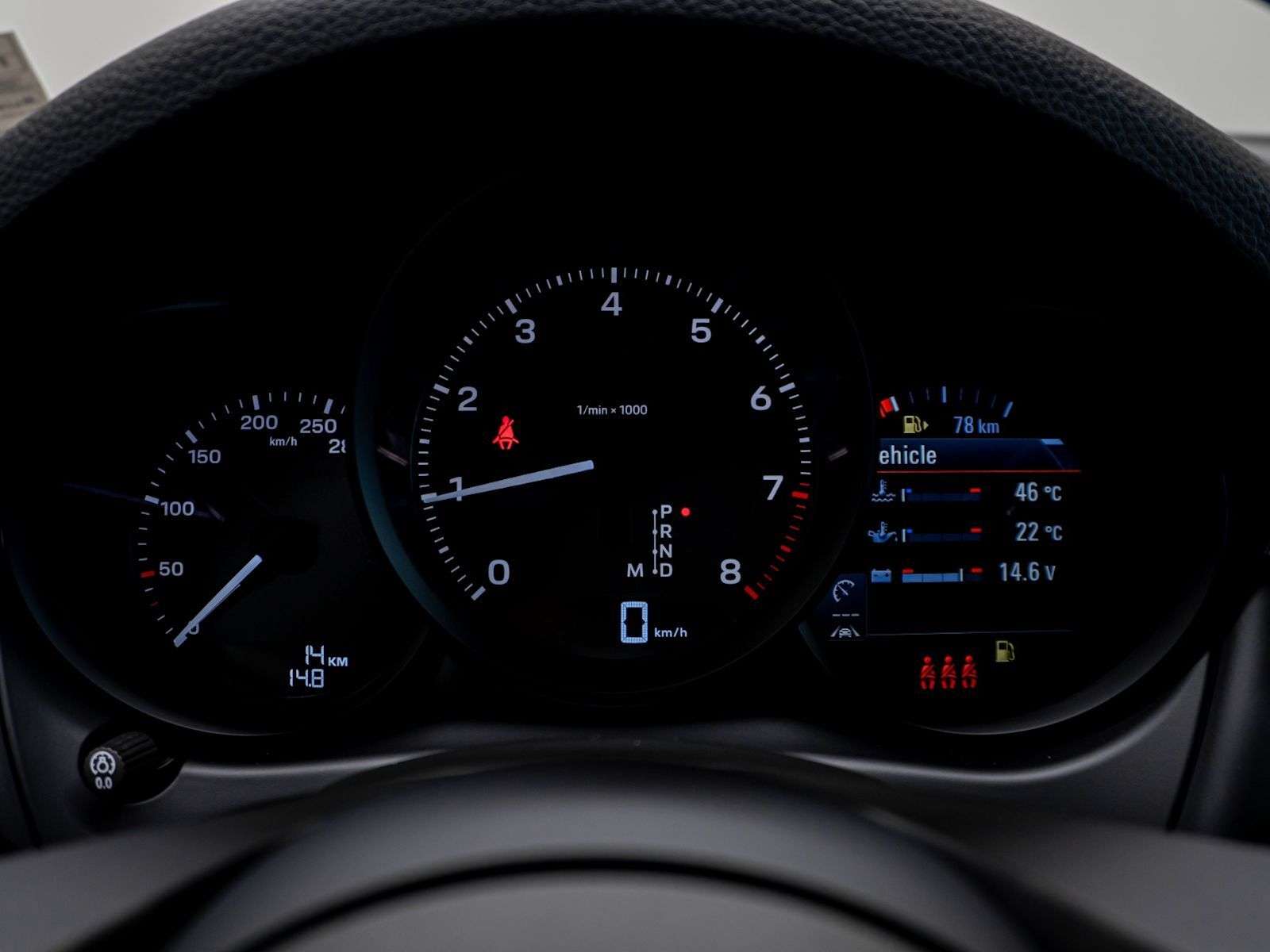 2026 Porsche Macan thumb 15