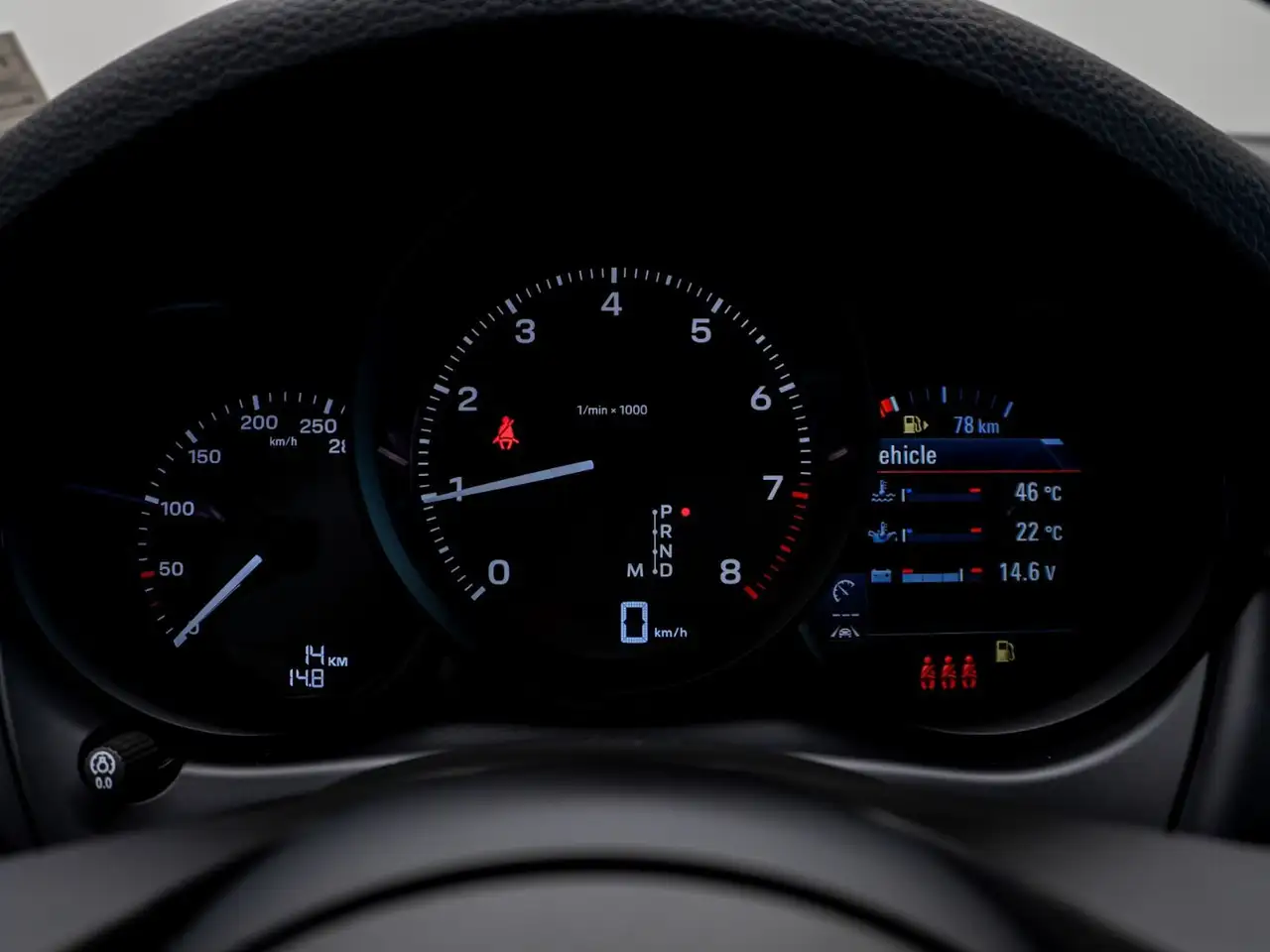Porsche Macan снимка Porsche Macan