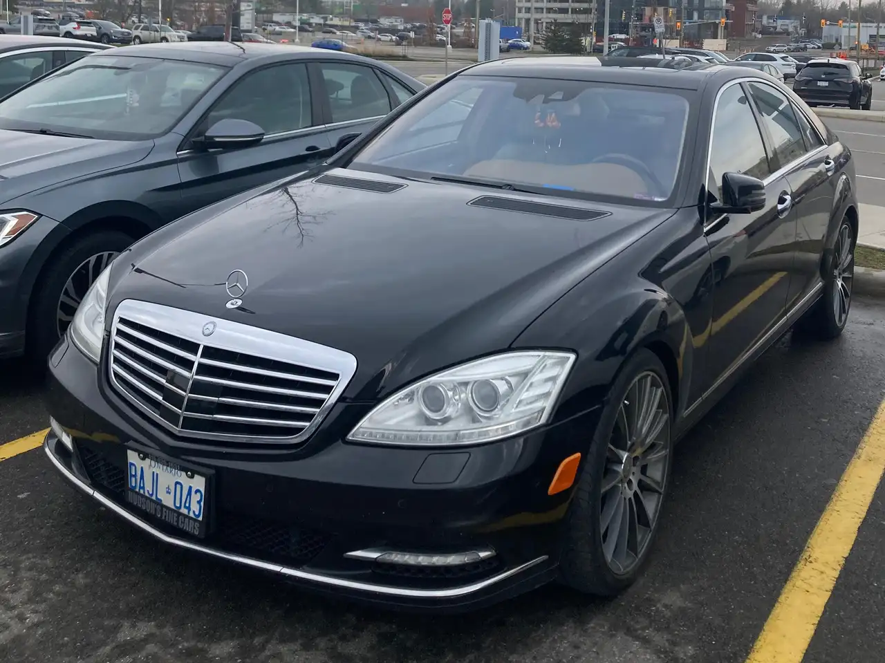 Mercedes-Benz S-Class снимка Mercedes-Benz S-Class