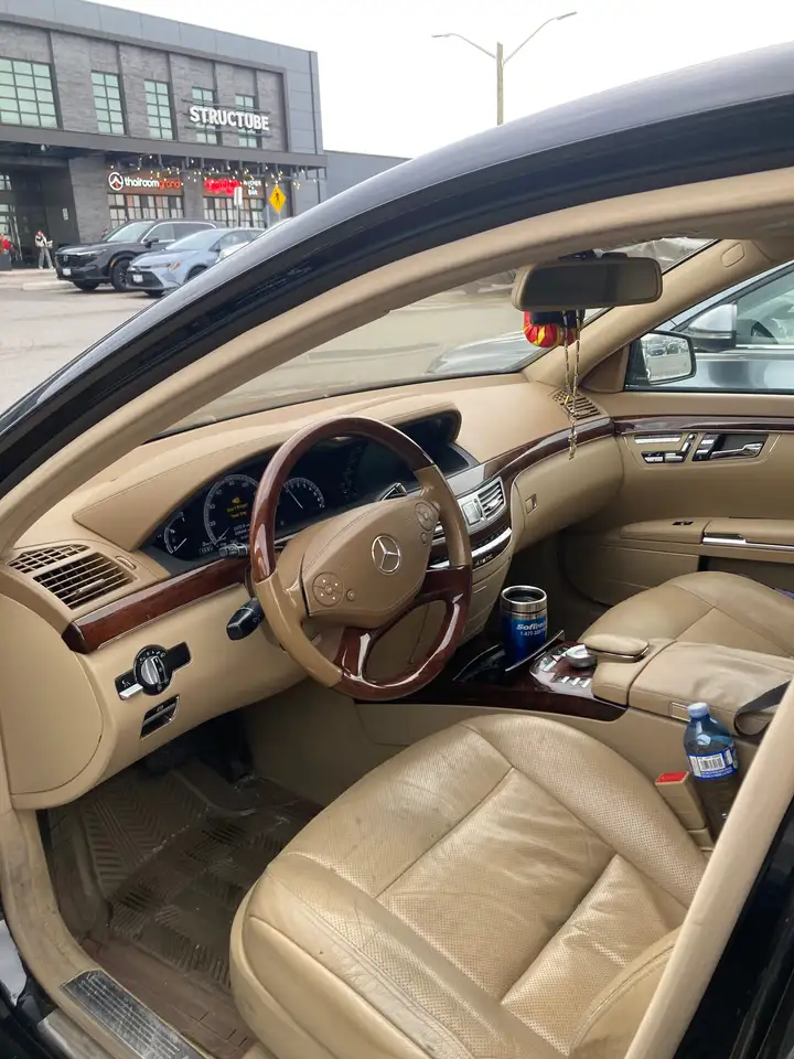 Mercedes-Benz S-Class снимка Mercedes-Benz S-Class