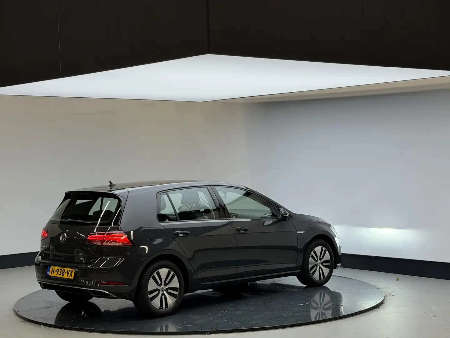Volkswagen e-Golf e-Golf Apple Carplay | LM Velgen | Clima Grijs - 2