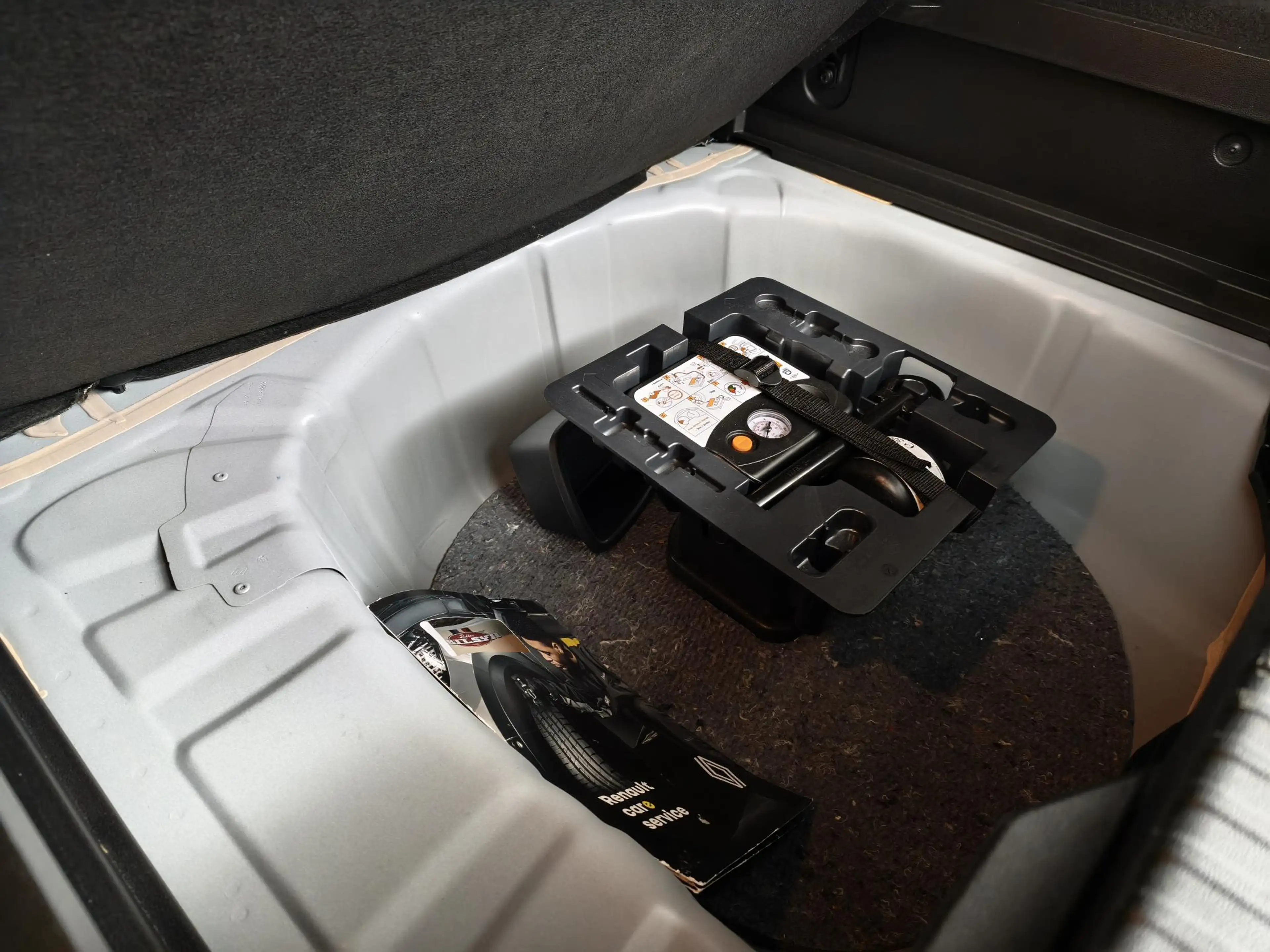 Renault Captur 1.0 TCe 90 Zen | Trekhaak | Navigatie | Climate Co — photo 36