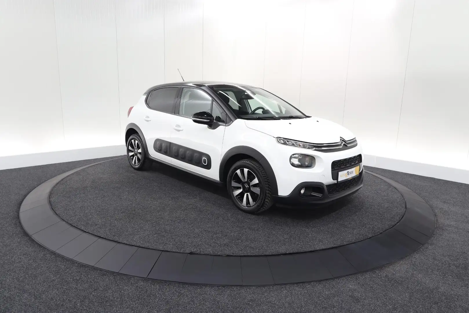 Citroen C3 PureTech 110 EAT6 Feel Edition | Panoramadak | App Blanco - 1