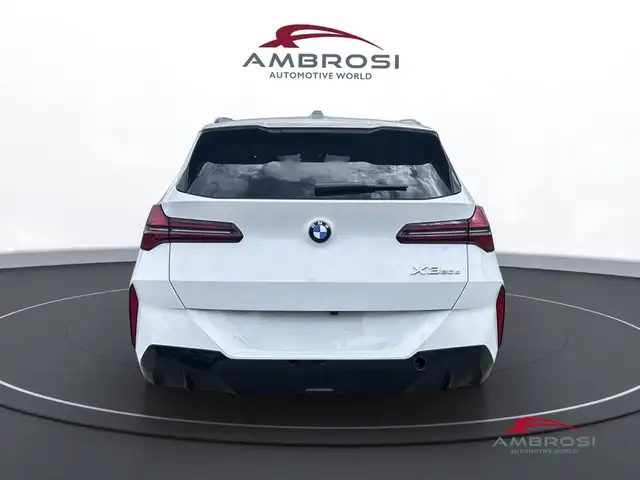 BMW X3 view 8
