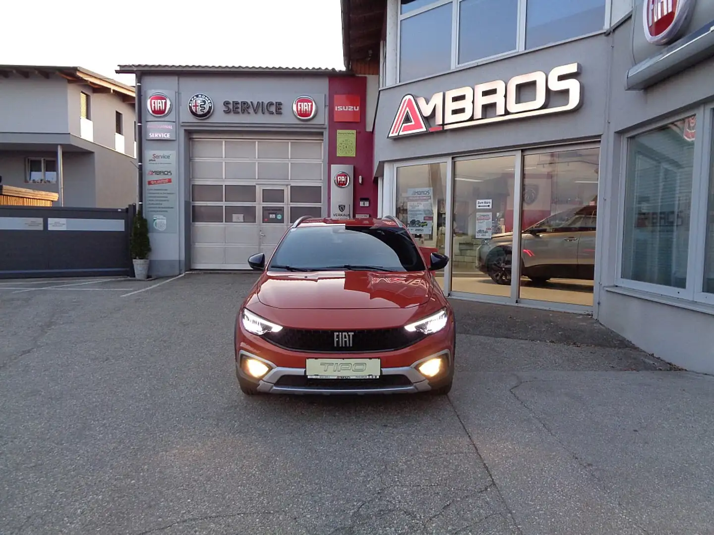 Fiat Tipo Cross MultiJet Diesel 130 SCR Cross SONDERPREIS Portocaliu - 2