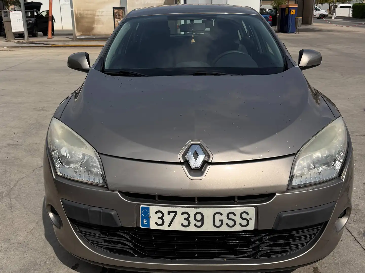 Renault Megane Renault Mégane III Authentique 1.6 16V 100 CV Bronce - 1