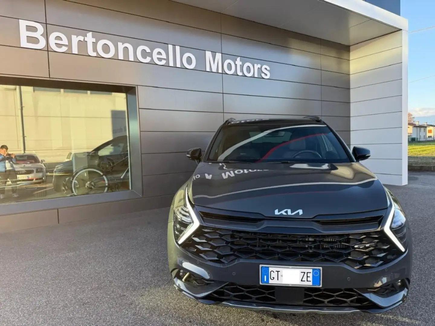 Kia Sportage 1.6 CRDi MHEV DCT GT-LINE PLUS PREMIUM FULL OPT. Gris - 2