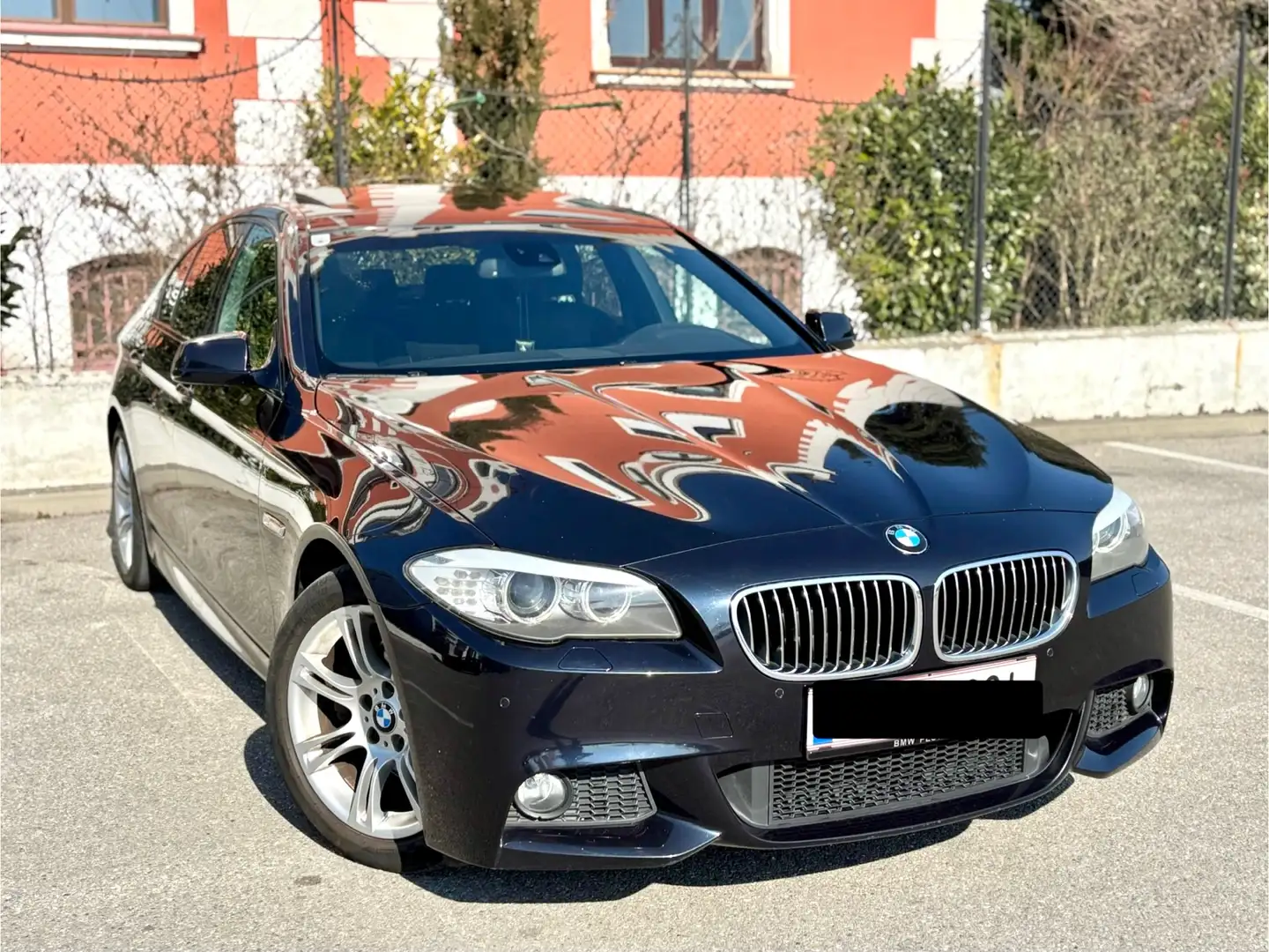 BMW 520 5er M Paket / Schiebedach / Öamtc Pickerl Schwarz - 2
