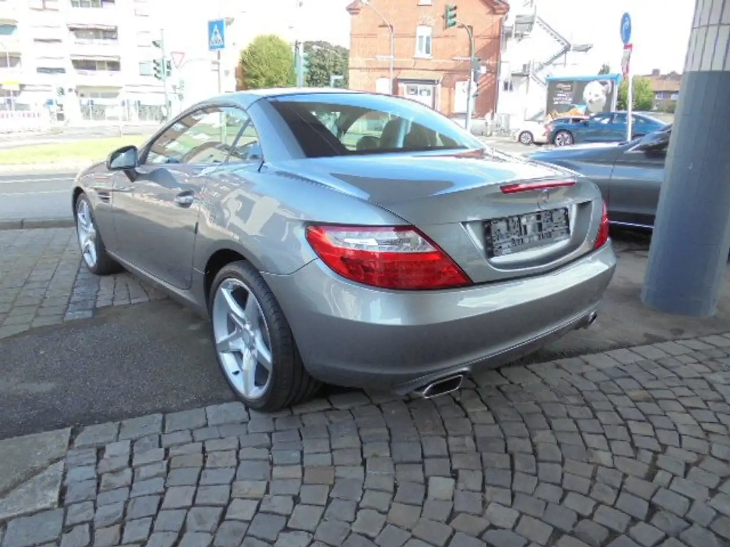 Mercedes-Benz SLK 200 7G-TRONIC 18Zoll AMG,Leder-Sportsitze,1A Zustand! Gris - 2
