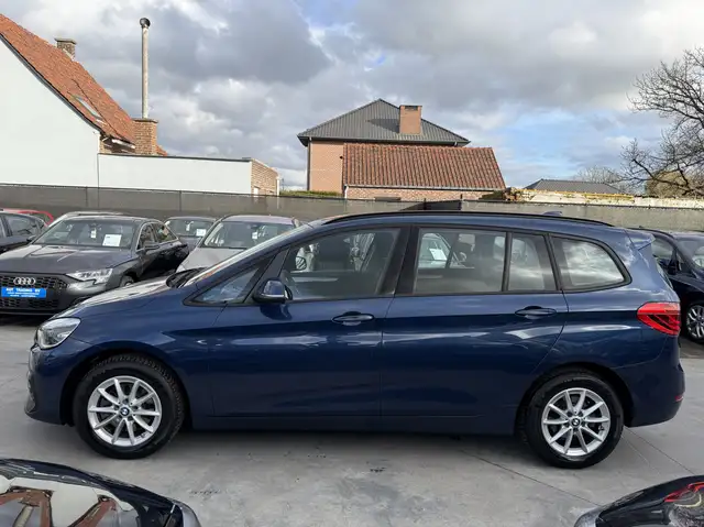 BMW 2 Series view 8