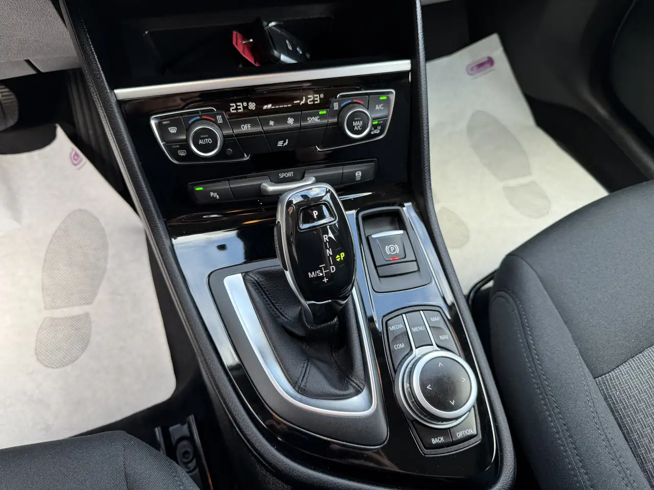 BMW 218 IA GRAN TOURER 7 ZETELS AUTOMAAT NAVI FULL LED PDC, миниатюра 25