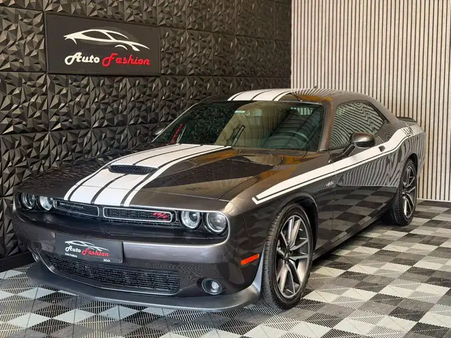 Dodge Challenger 5.7 R/T V8 6-Gang Handschalter