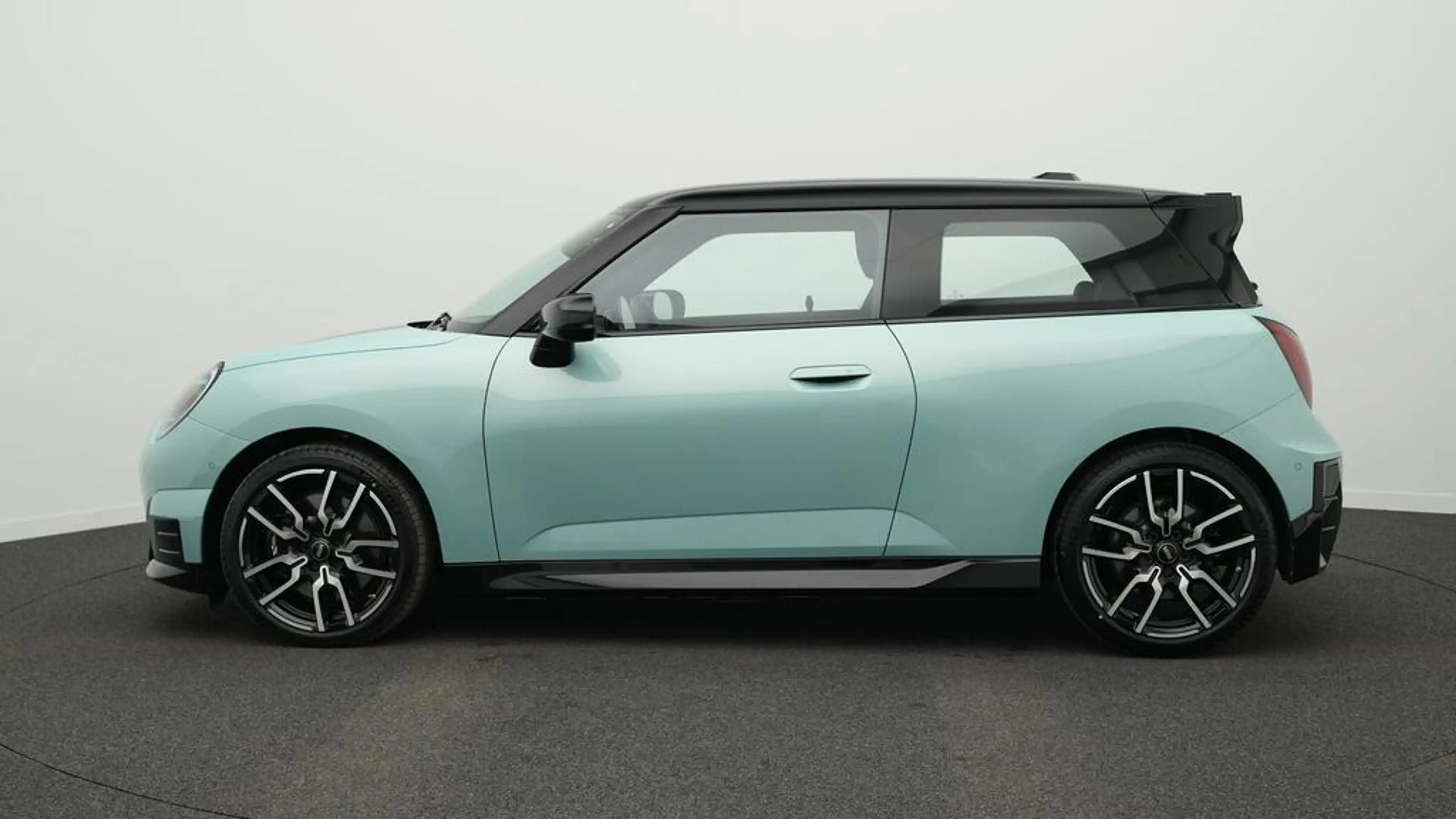 MINI Cooper E John Cooper Works Trim — photo 3