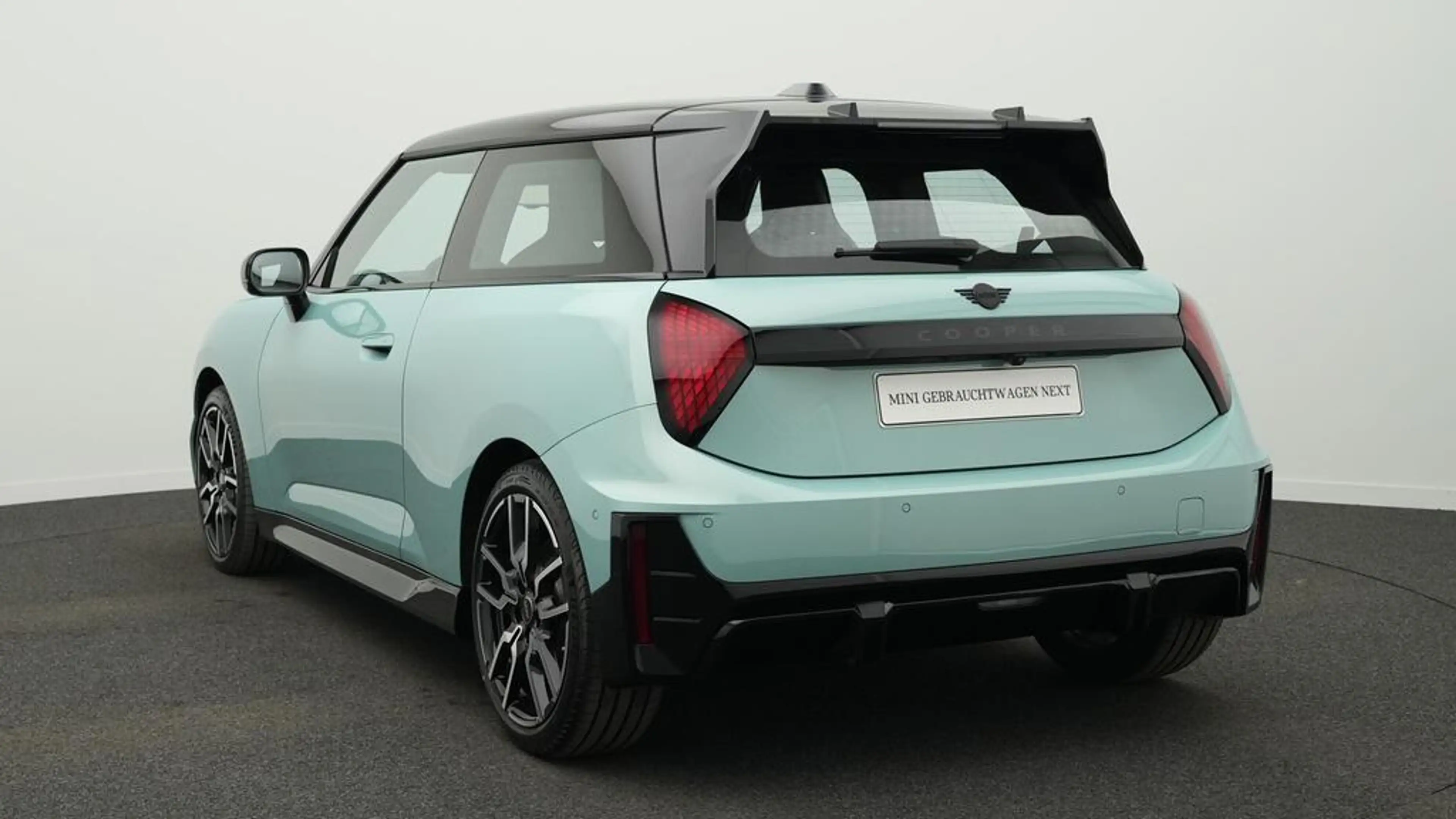 MINI Cooper E John Cooper Works Trim — photo 7