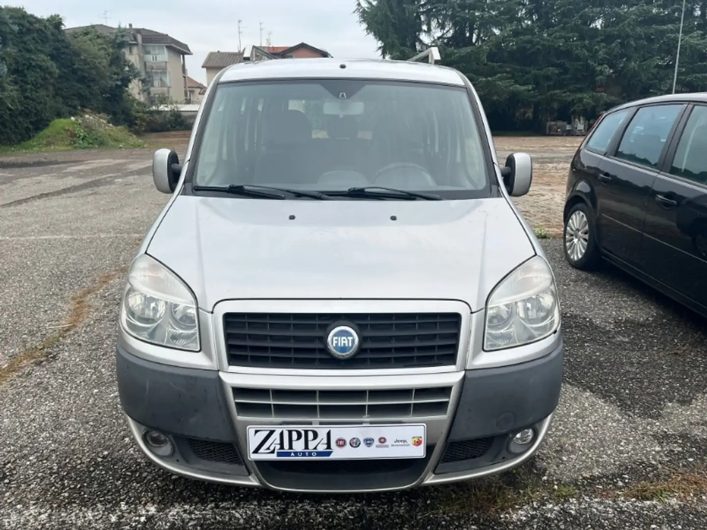 Fiat Doblo 1.3 Multijet Dynamic Grau - 2