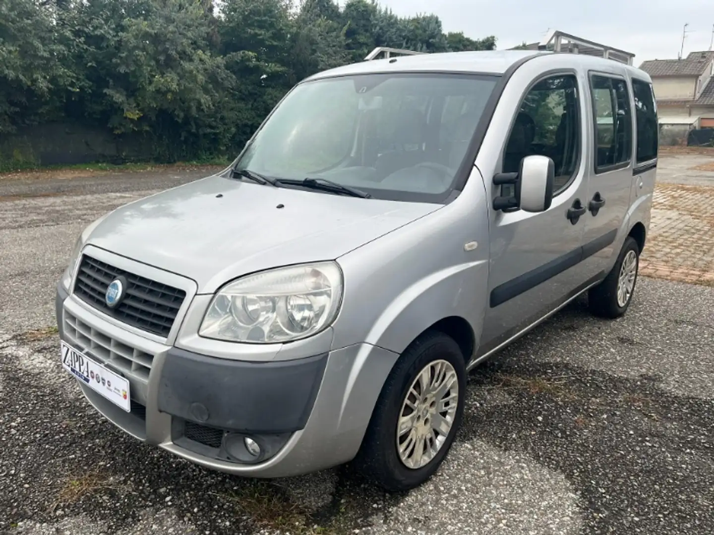 Fiat Doblo 1.3 Multijet Dynamic Grau - 1