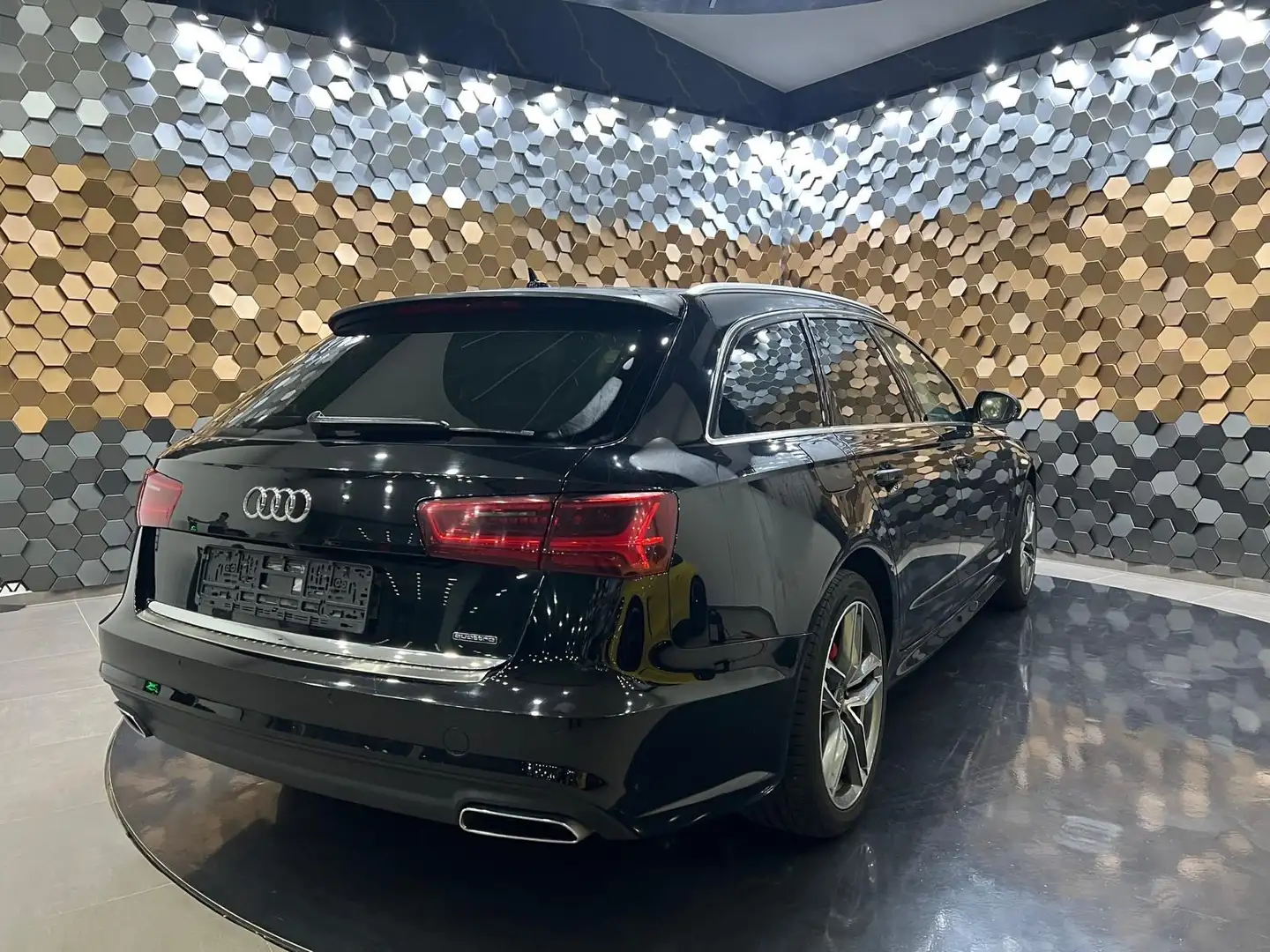 Audi A6 Avant 2.0 TDI quattro /Kamera/MMI+/EL.HK/ Schwarz - 2