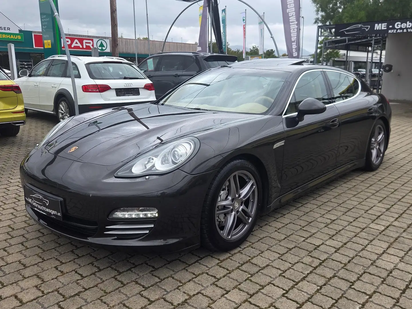 Porsche Panamera 4 S/ ALLRAD/PDC/TEMP/NAVI/FREISPRECH/SHZG/* Grau - 2