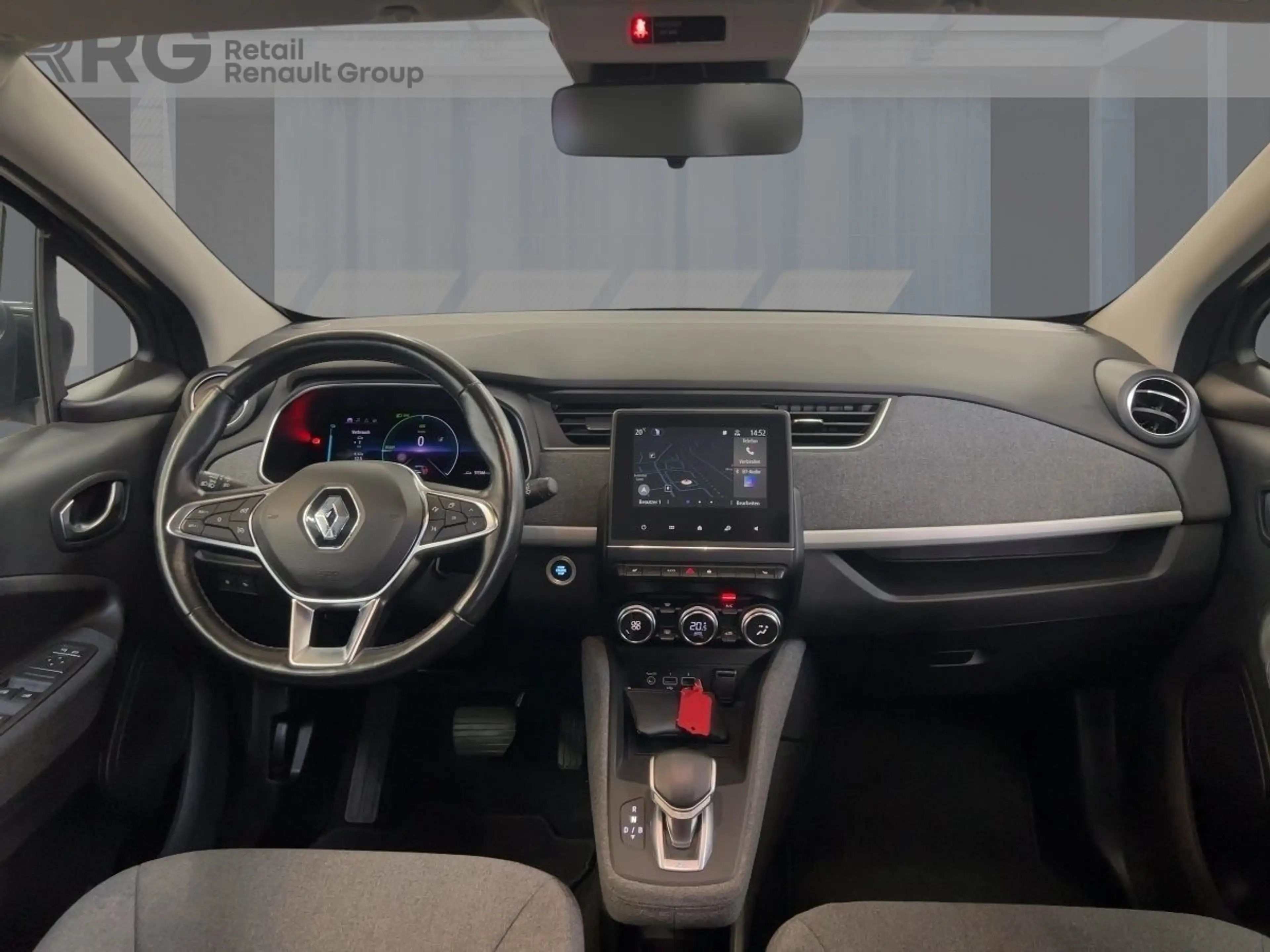 Renault ZOE R135 Z.E. 50 Experience CCS — photo 10