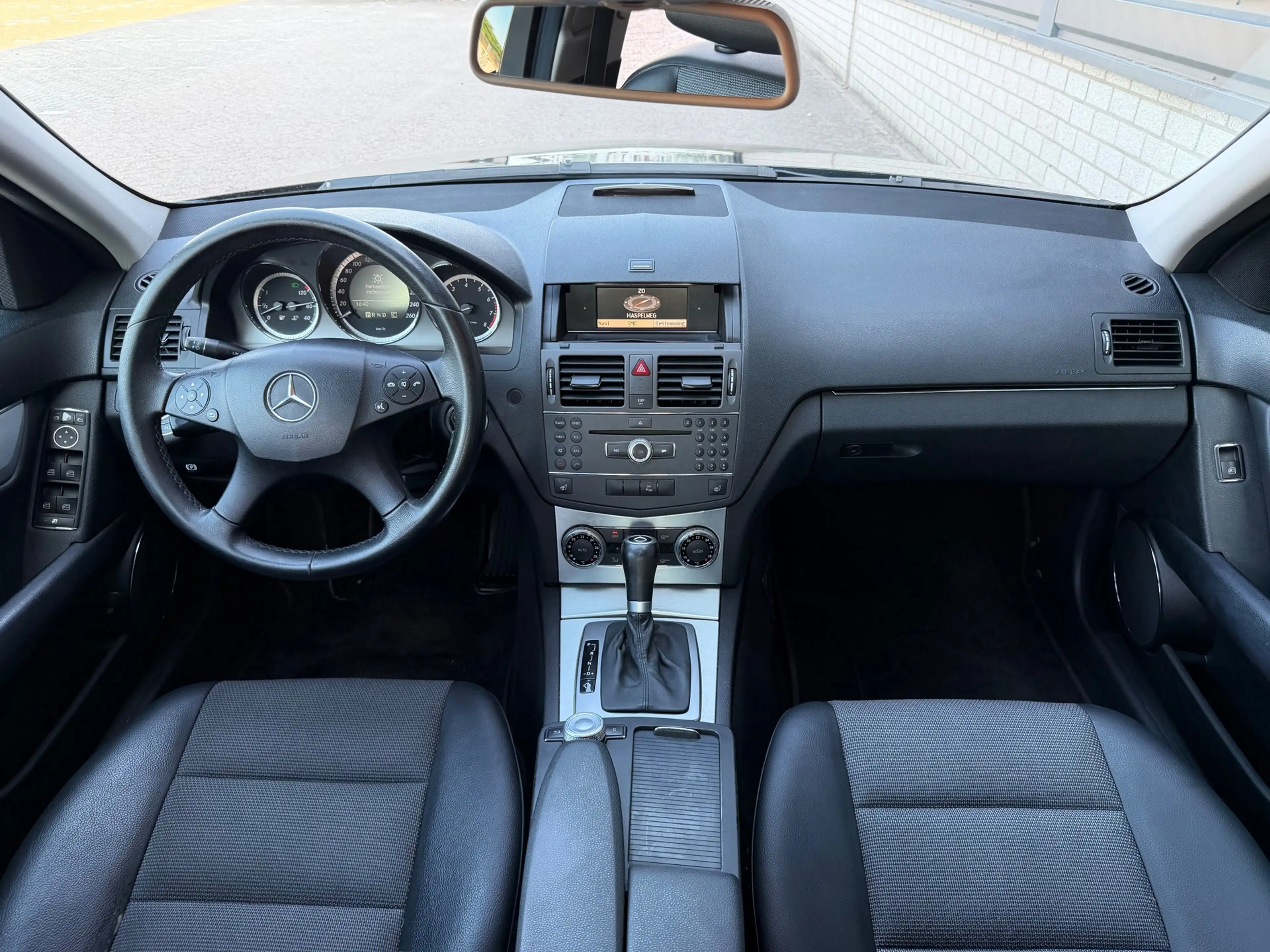 Mercedes-Benz C 250 CGI BlueEFFICIENCY Xeno Schuifdak Trekhaak — photo 3