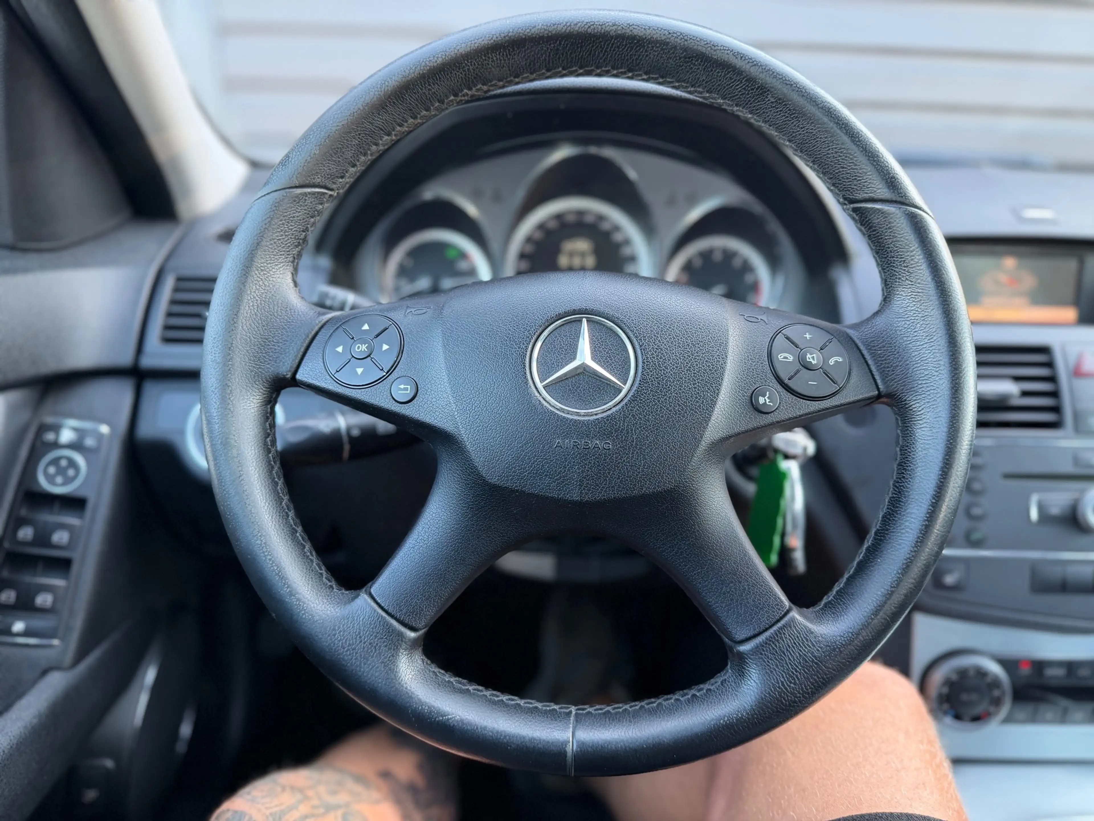 Mercedes-Benz C 250 CGI BlueEFFICIENCY Xeno Schuifdak Trekhaak — photo 15