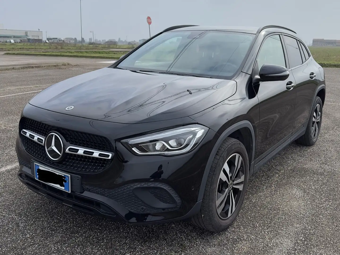 Mercedes-Benz GLA 180 GLA-H247 2020 d Sport Plus auto Negru - 2