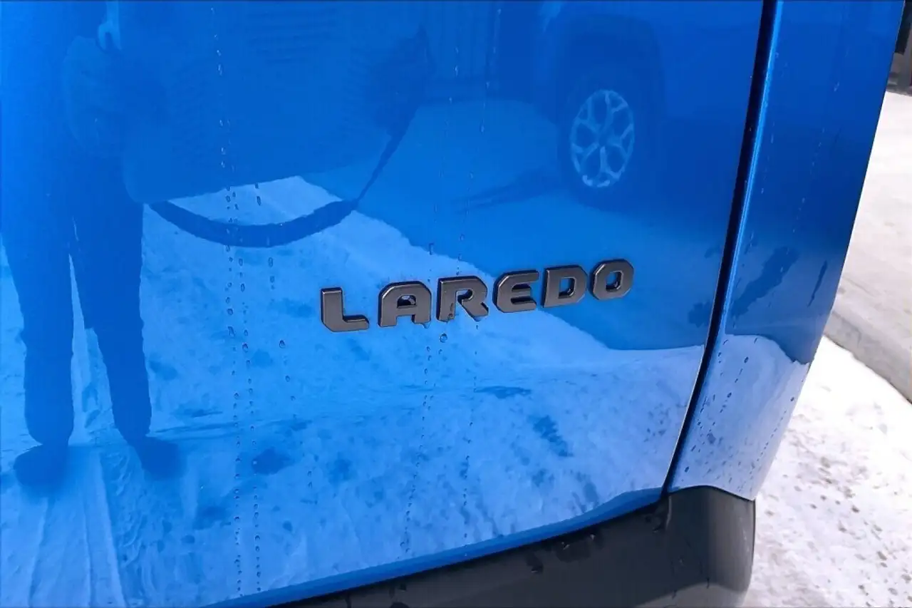 Jeep Cherokee снимка Jeep Cherokee