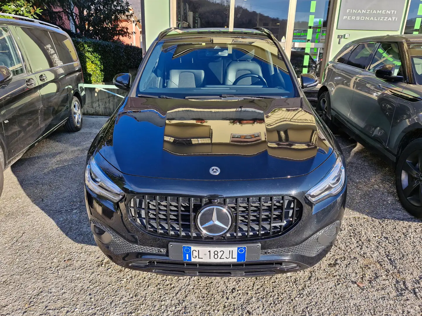 Mercedes-Benz GLA 200 Sport Total Black Automatica Doppio Schermo ACC Schwarz - 2