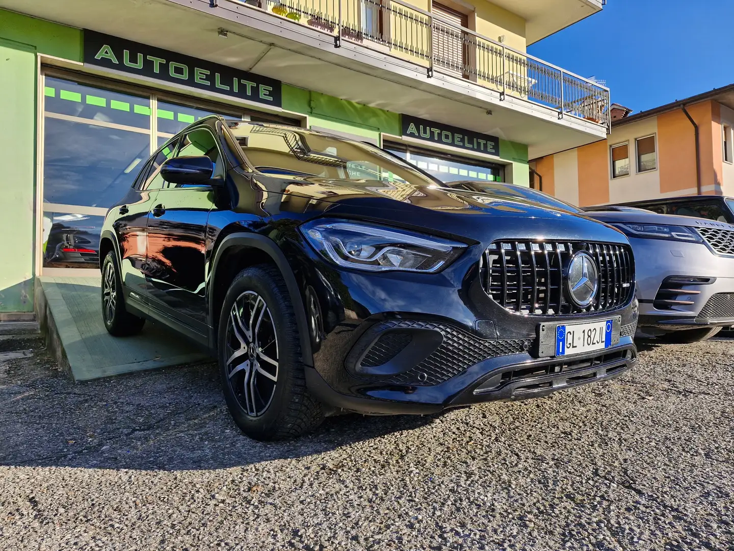 Mercedes-Benz GLA 200 Sport Total Black Automatica Doppio Schermo ACC Schwarz - 1