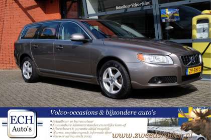 Volvo V70 T4 180 pk Limited Edition, Leer, Xenon, Trekhaak,