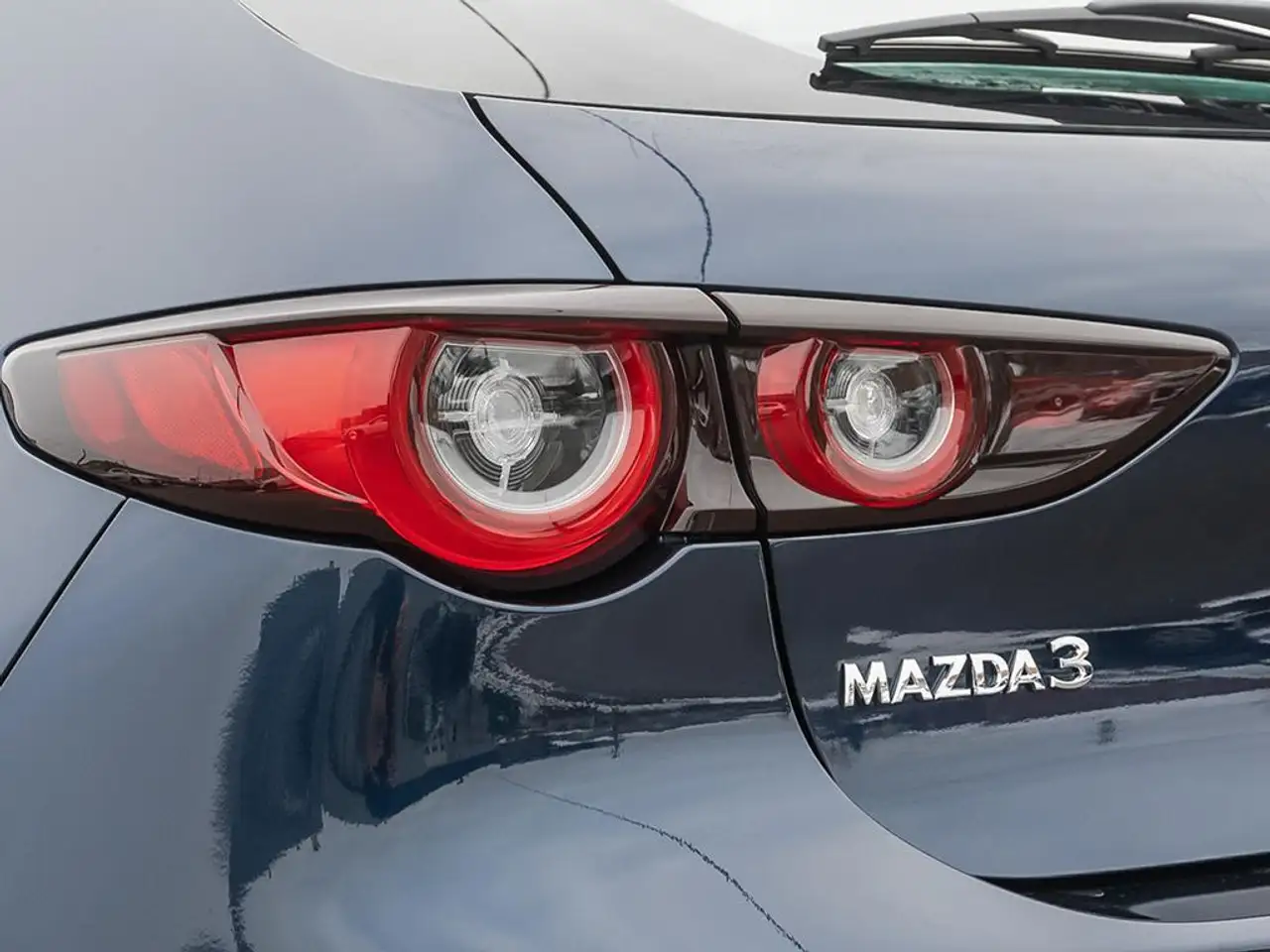 Mazda 3 снимка Mazda 3
