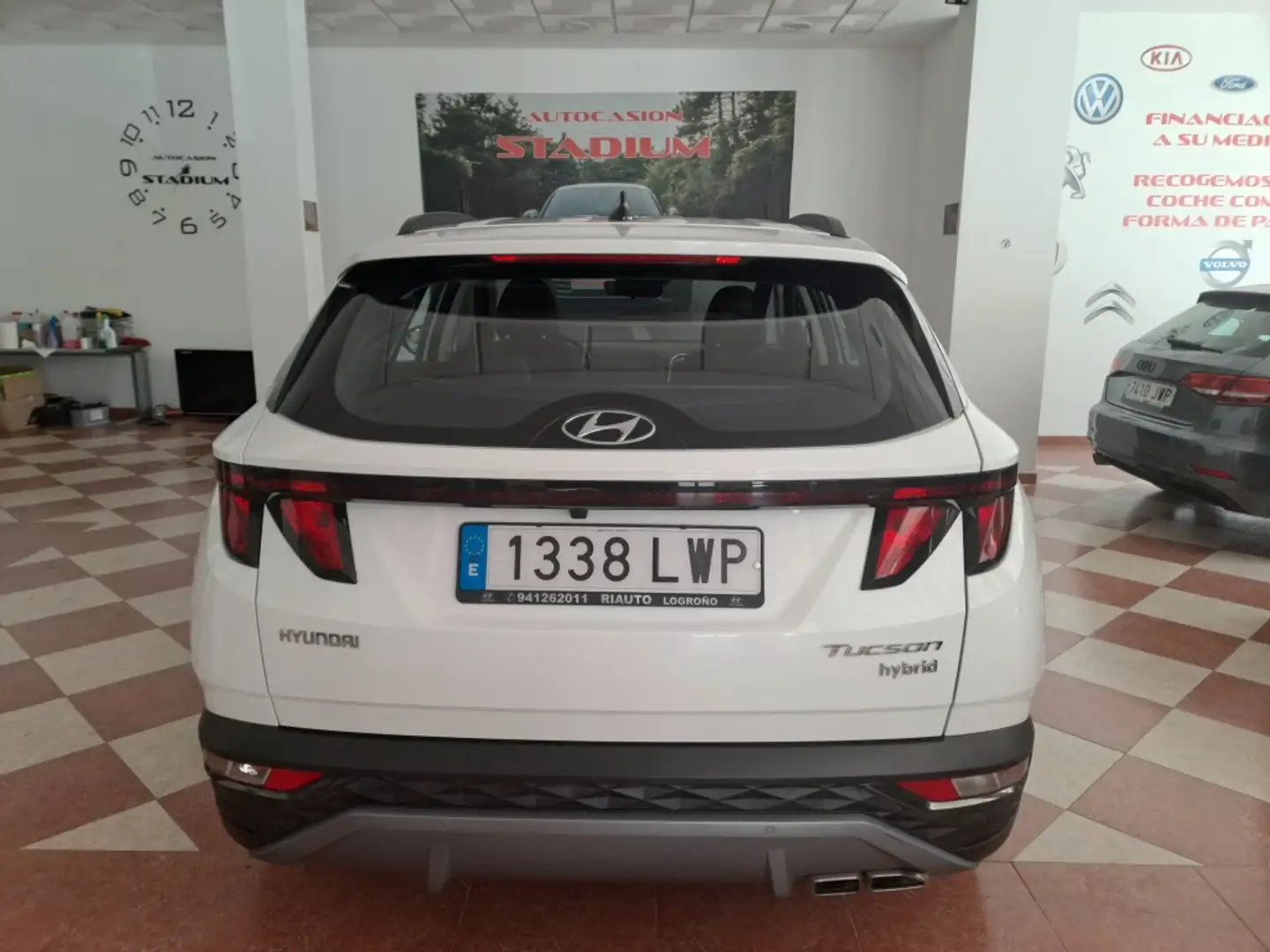 Hyundai TUCSON 1.6 CRDI 48V Maxx 4x2 DT Blanco - 2