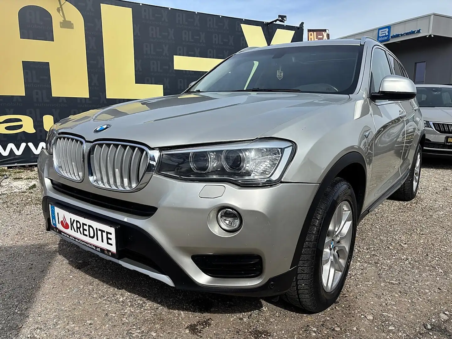 BMW X3 xDrive 20d Österreich-Paket Aut. Grau - 1