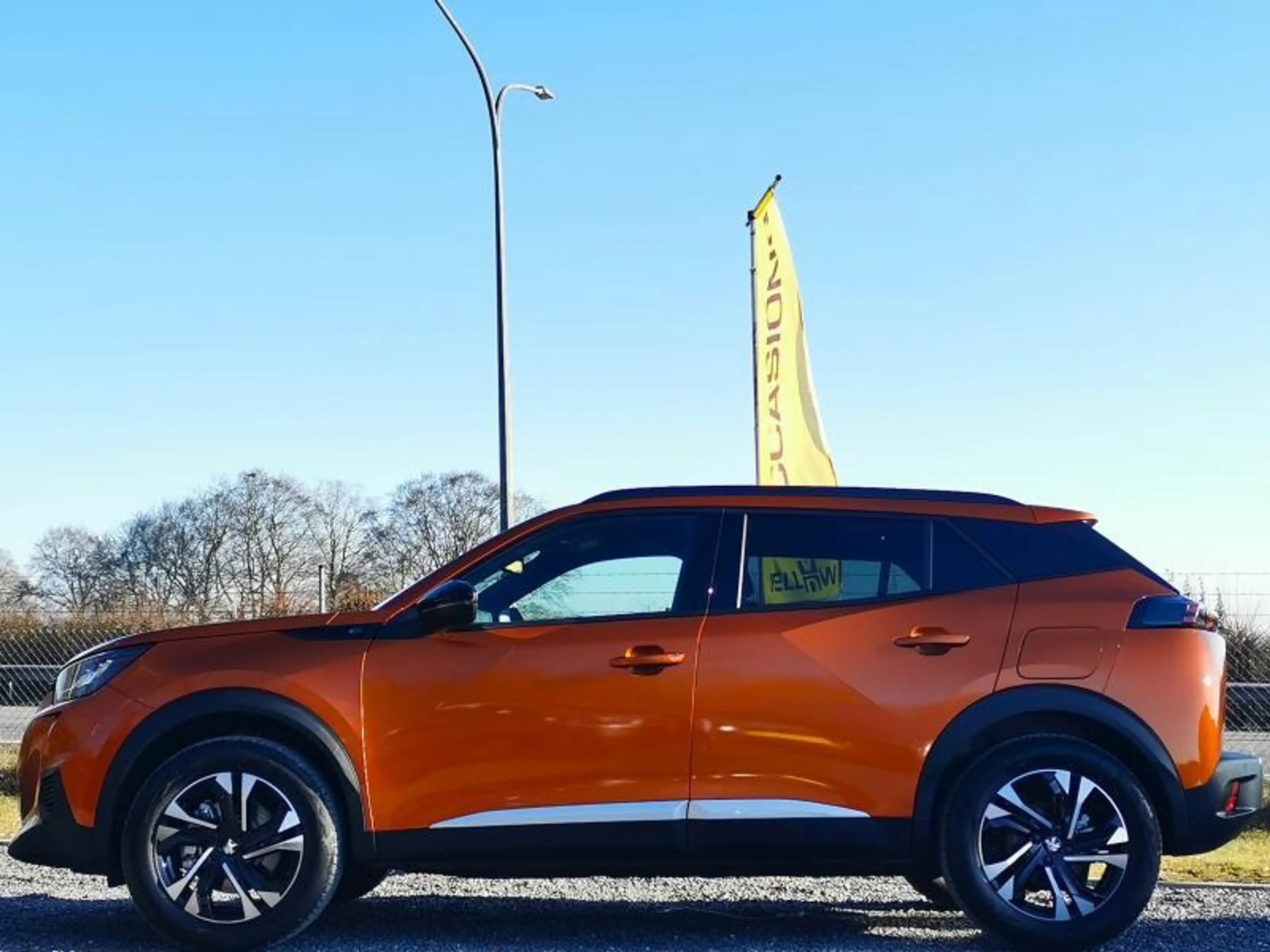 Peugeot e-2008 Allure — photo 5