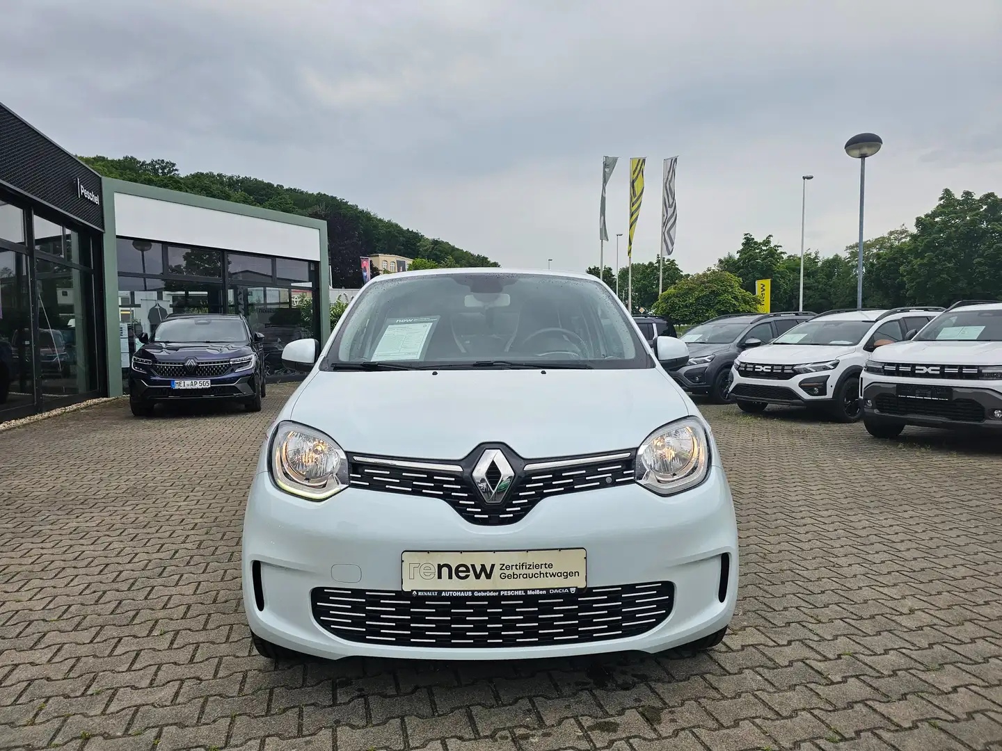 Renault Twingo Electric Vibes Navi Kamera SHZ WR 16" Alu Blanc - 2
