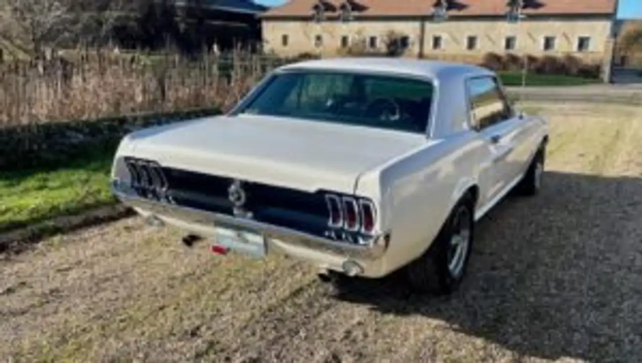 Ford Mustang 1967 coupe v8, foto 2