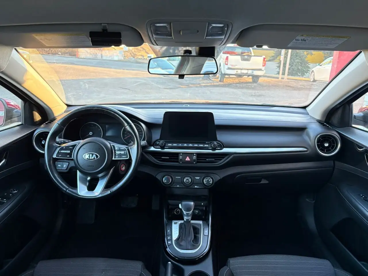Kia Forte снимка Kia Forte