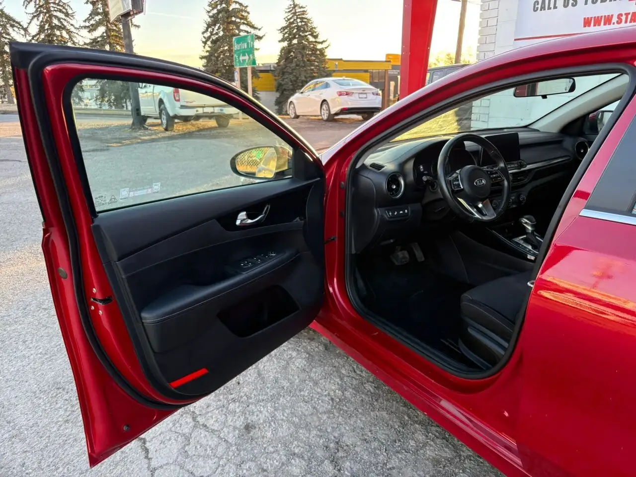 Kia Forte снимка Kia Forte