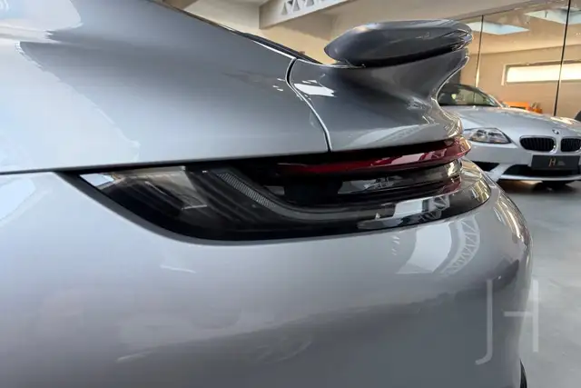 Porsche 992 911 turbo Coupe Ansicht 8