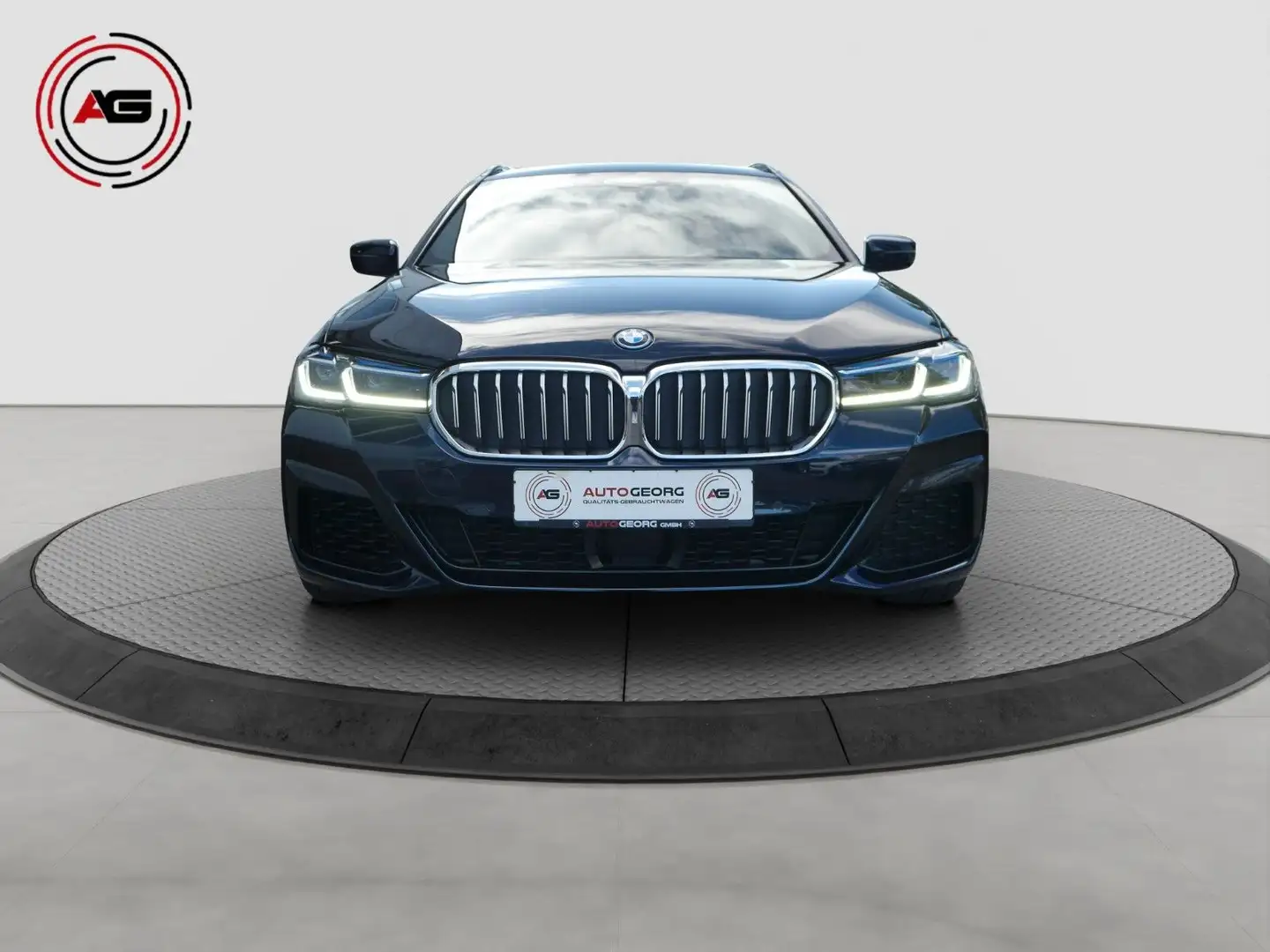 BMW 530 eT M-SPORT LC.PRO LASER ACC HUD AHK H&K KAMER Zwart - 2