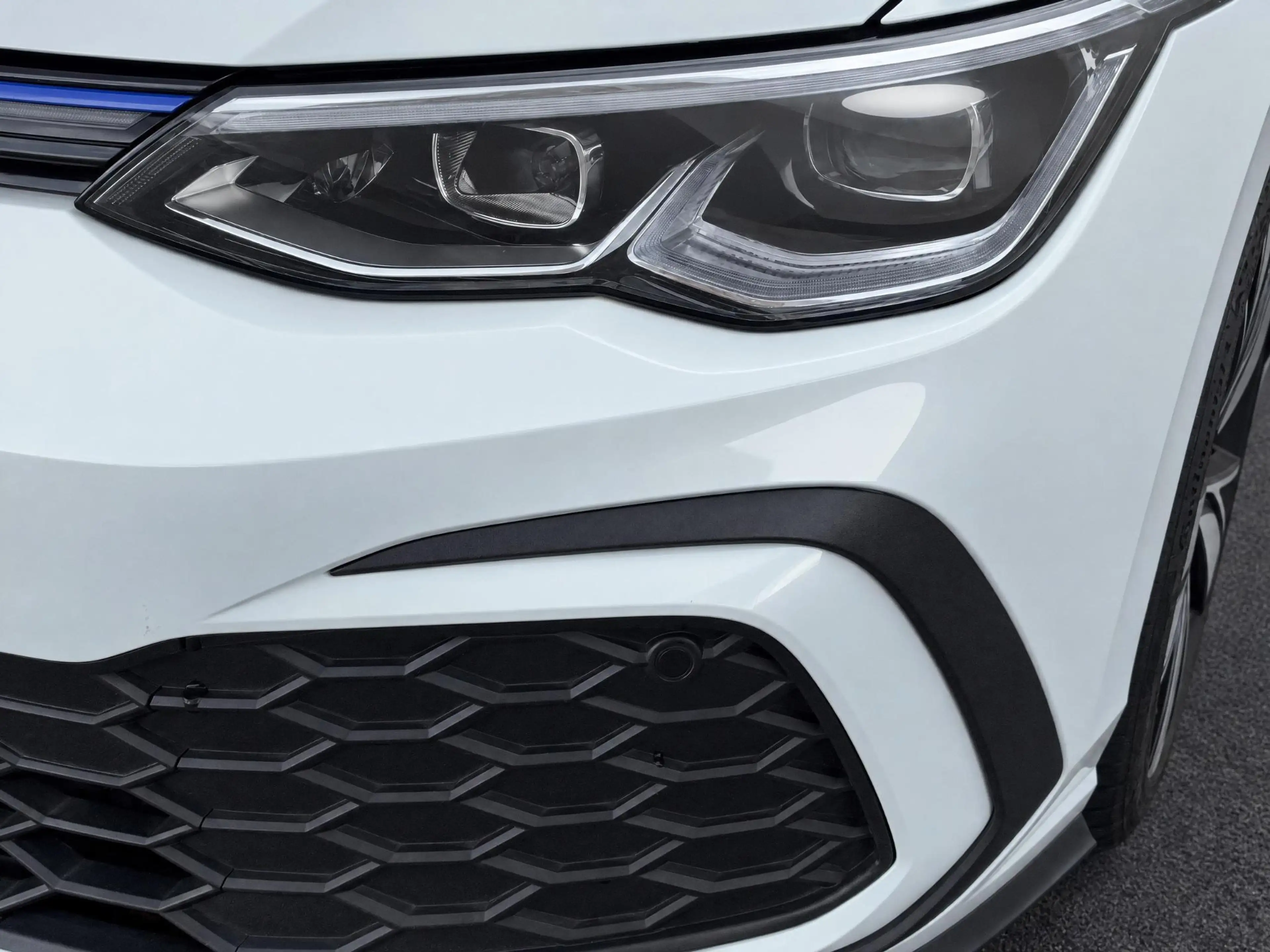 Volkswagen Golf GTE 1.4 eHybrid 245pk · Panoramadak · Trekhaak · Apple — photo 3