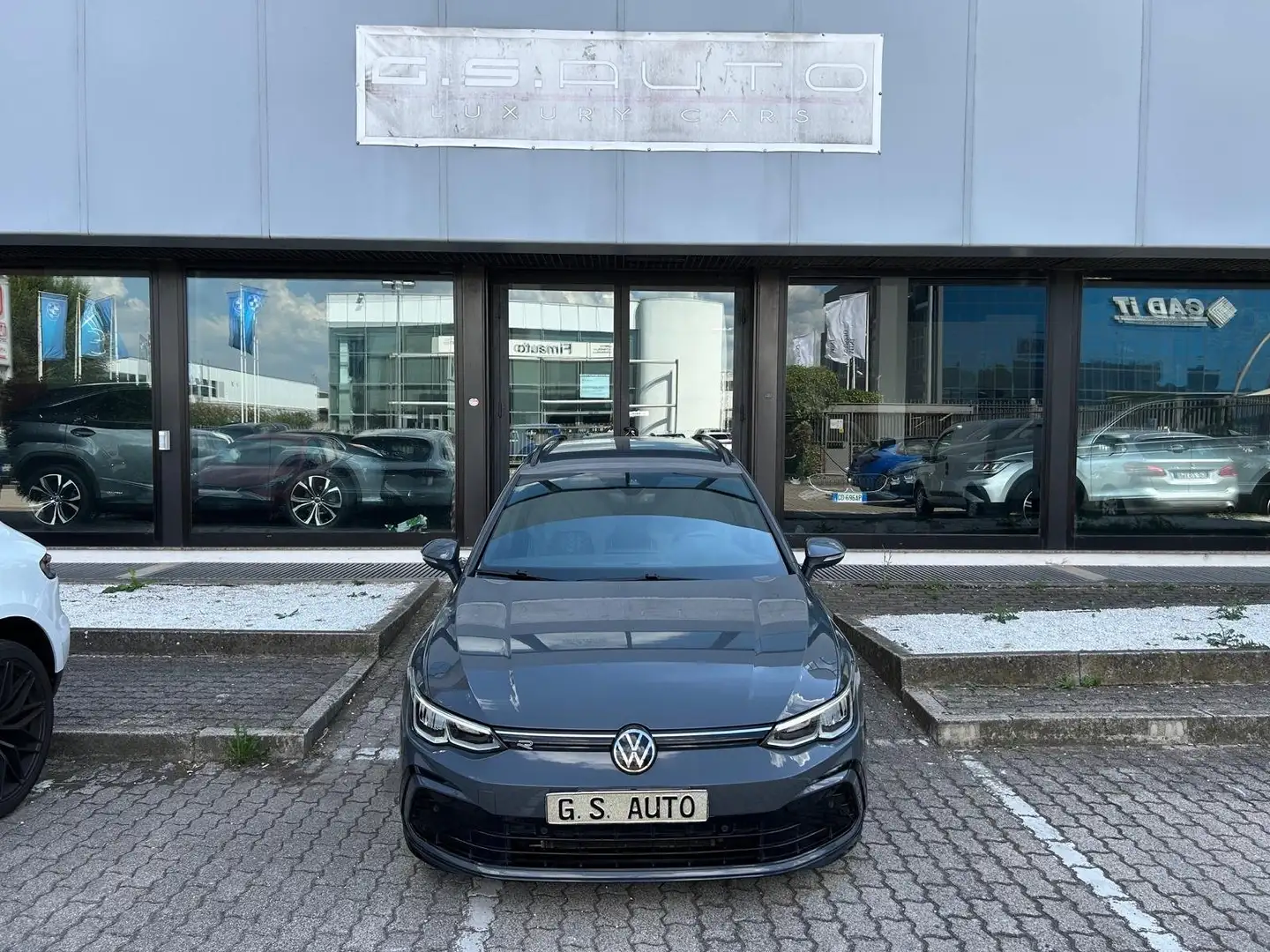 Volkswagen Golf Variant 2.0 tdi R-Line 150cv dsg Gris - 2