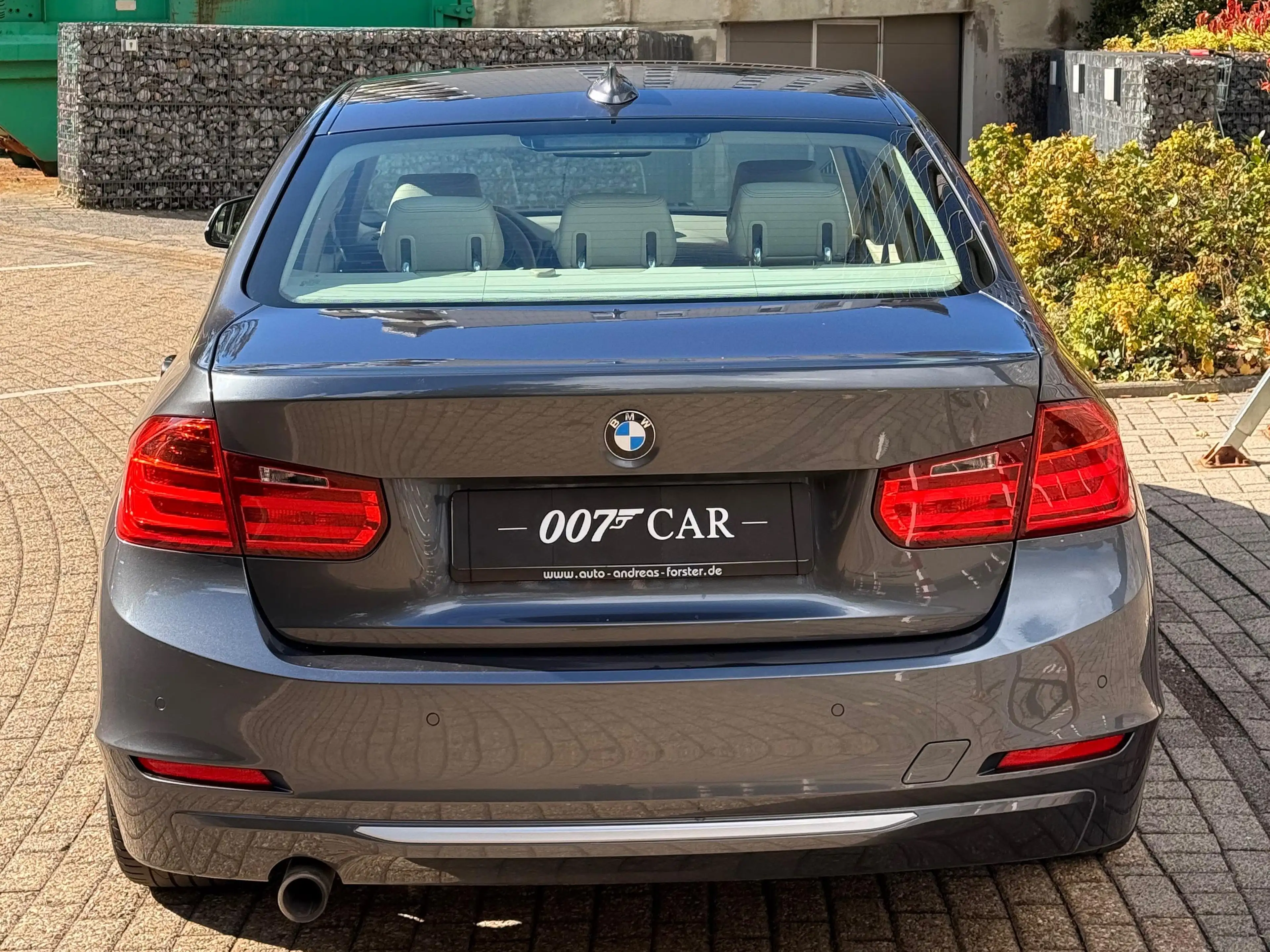 BMW 318 318 d — photo 6